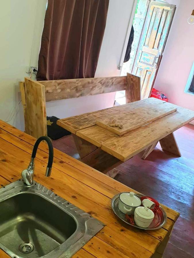 Panorama Guesthouse Mata C. Adishi Eksteriør billede